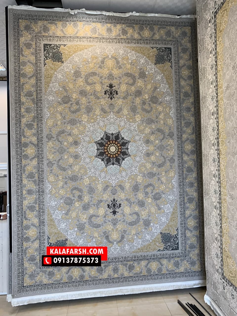 فرش  اصفهان 1000 شانه برجسته