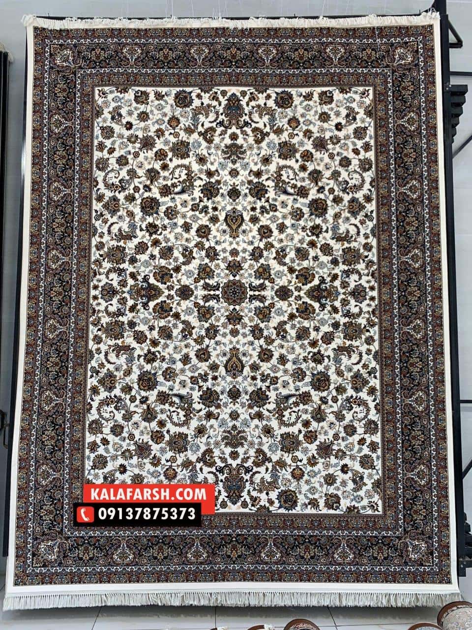فرش ماشینی طرح افشان سونیا 700 شانه