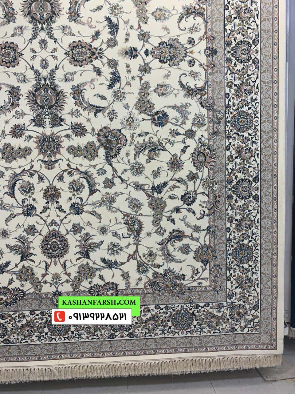 فرش کاشان طرح افشان نایین 700 شانه