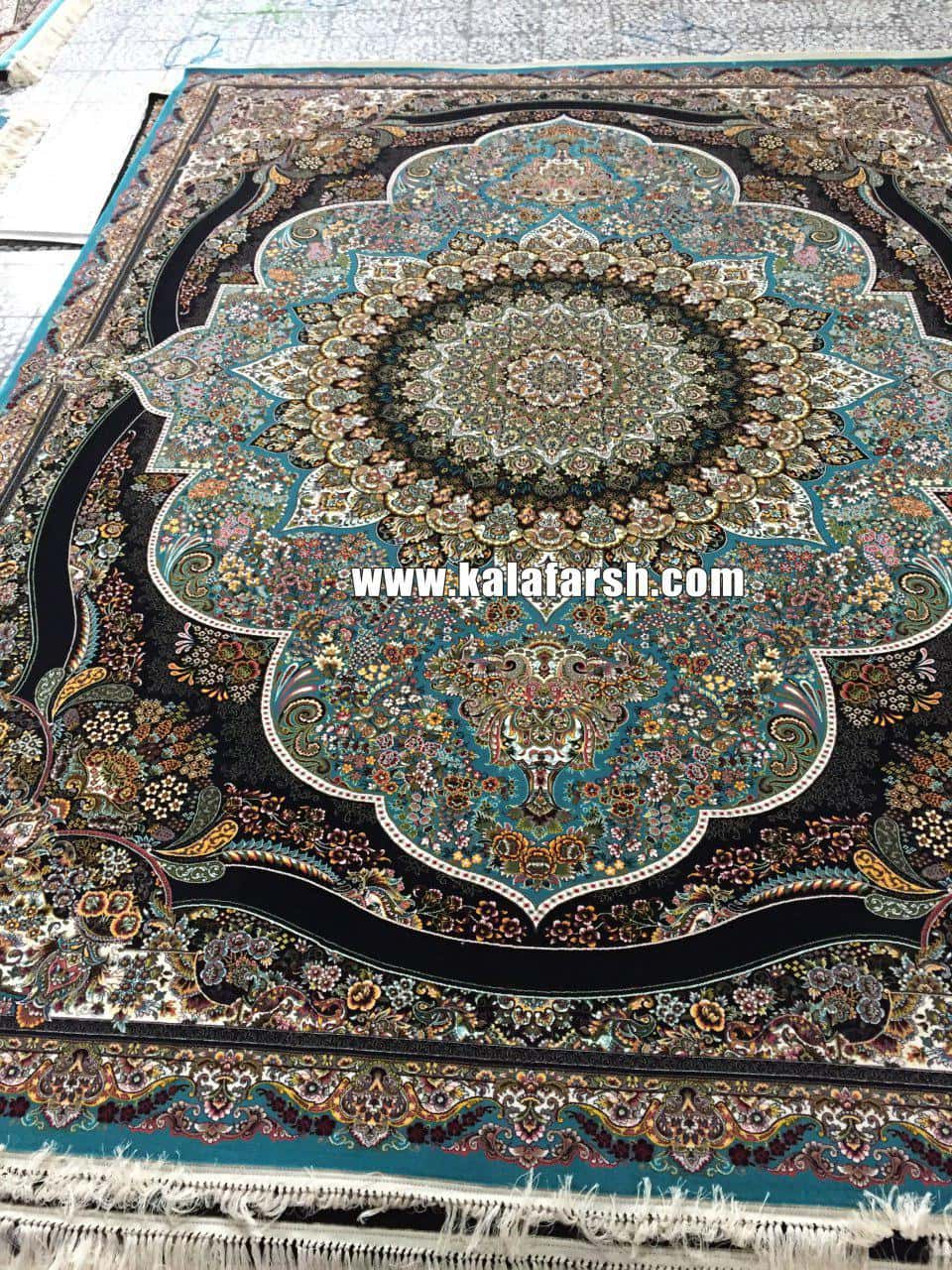فرش ماشینی کاشان طرح پرهام 700 شانه