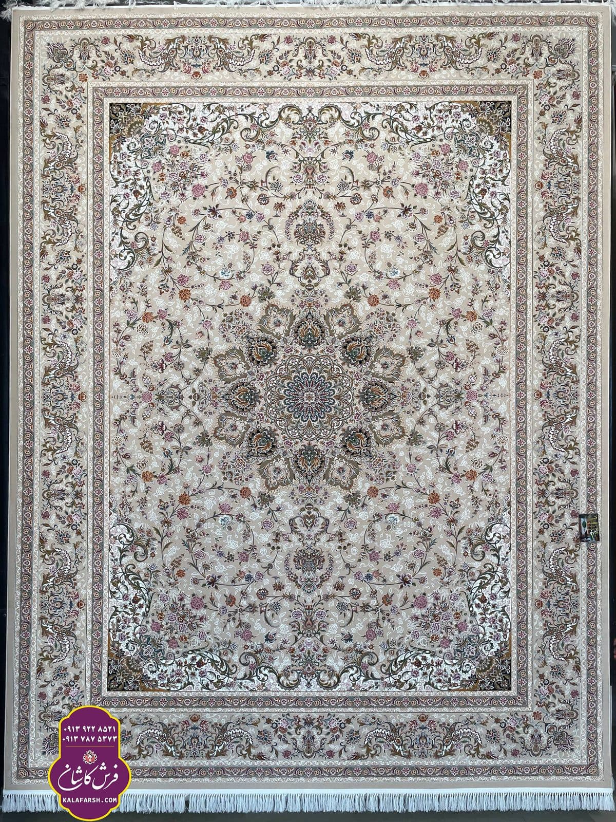فرش ماشینی طرح سلطان کرم تبریز 1200 شانه