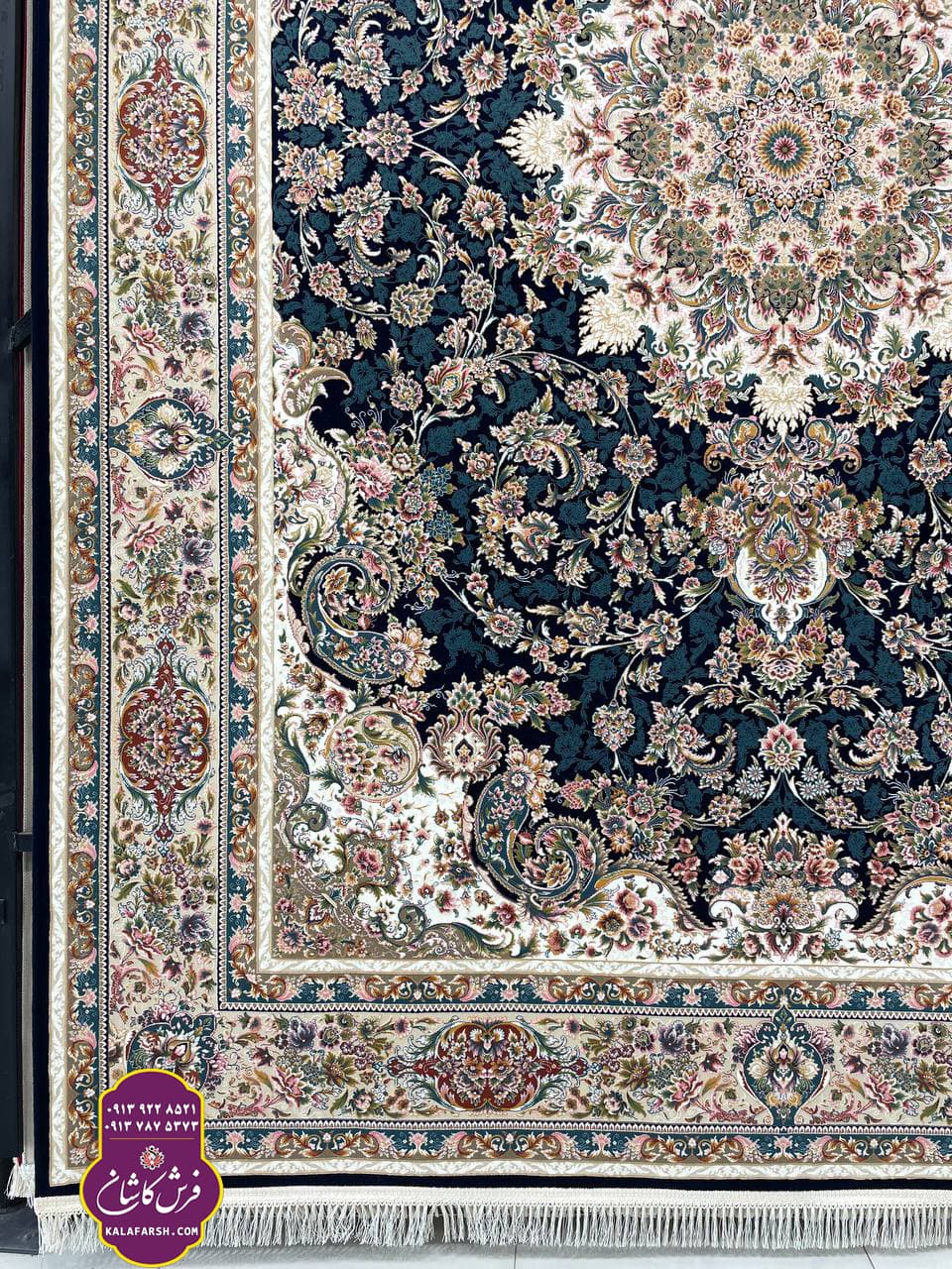 فرش آیلین سرمه ای 1200 شانه گل برجسته
