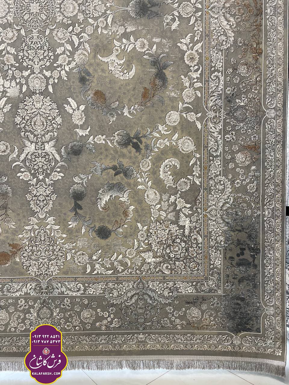 فرش پرتو نقره ای 1200 شانه گل برجسته