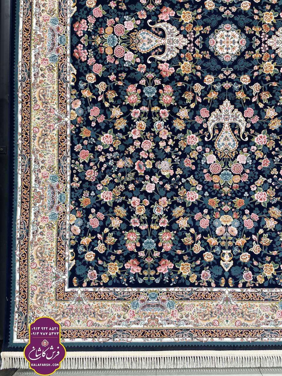 فرش سعادت سرمه ای 1200 شانه گل برجسته