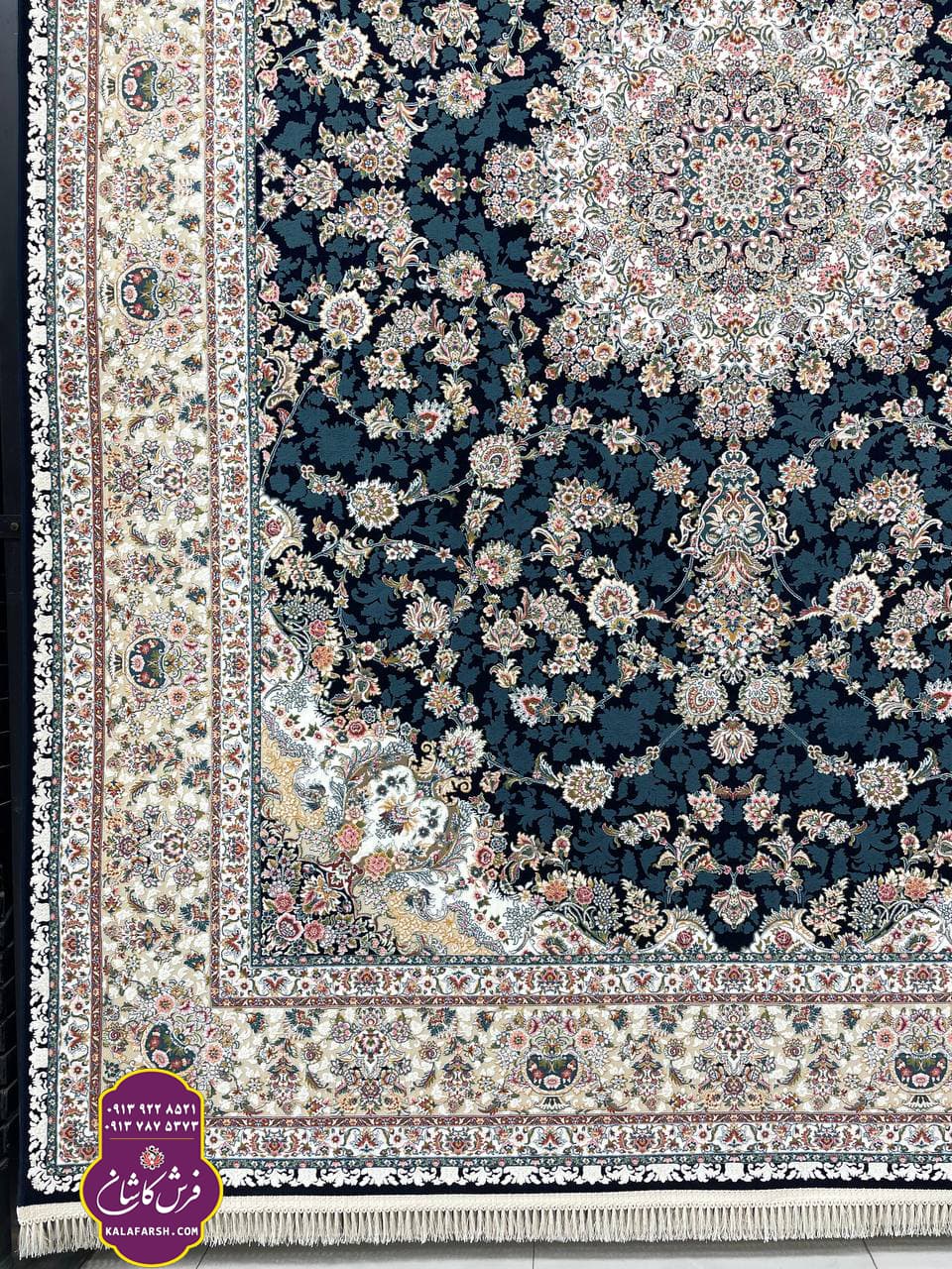 فرش شیوا سرمه ای 1200 شانه گل برجسته