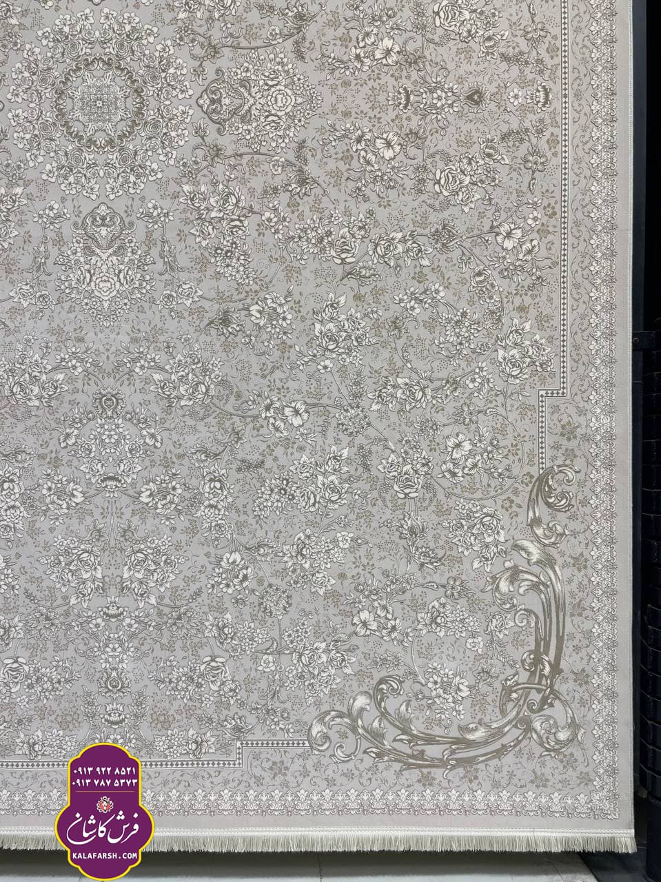 فرش کد 3050 موکا 1200 شانه گل برجسته