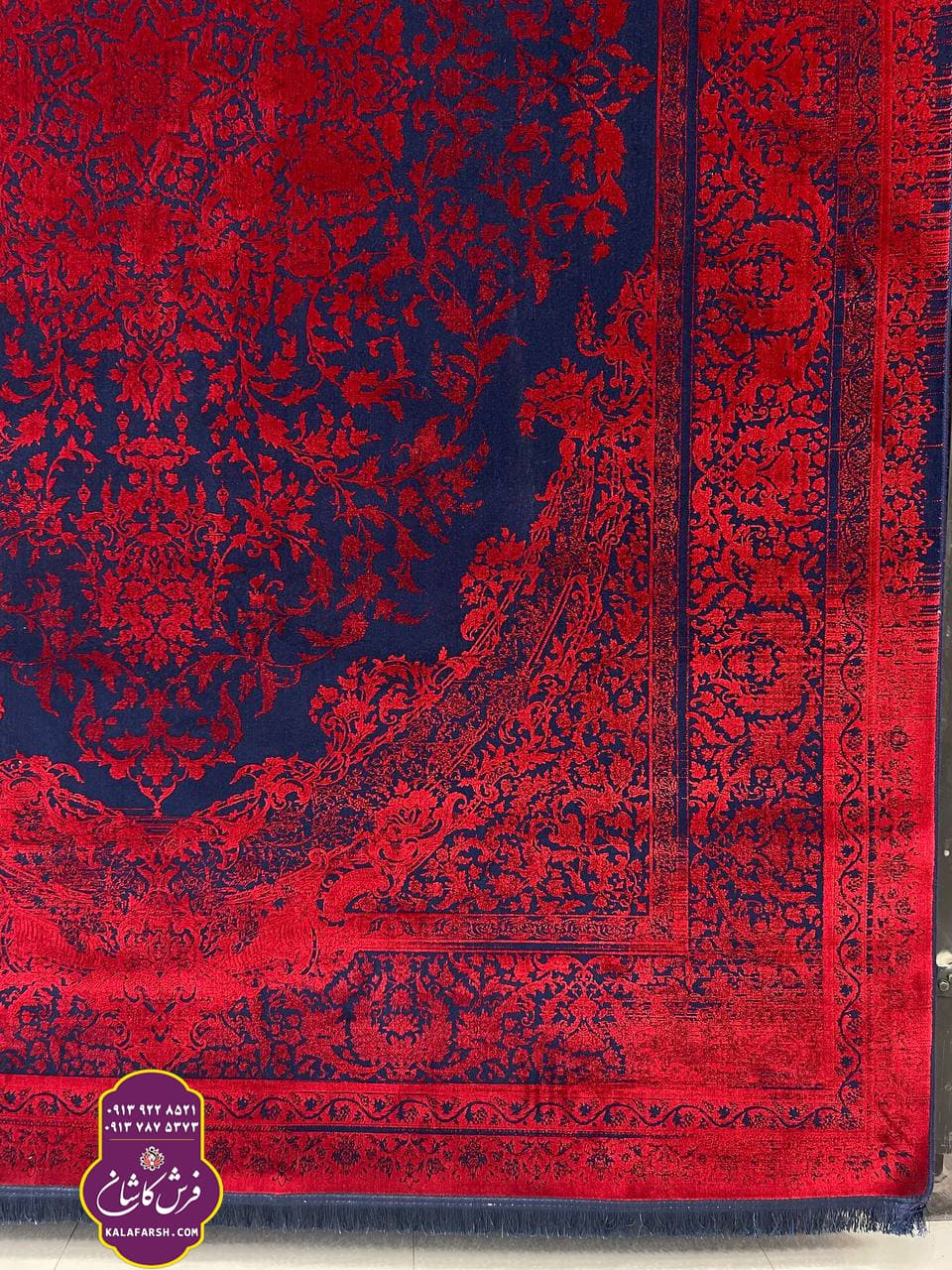فرش کد1060 سرمه ای 1200 شانه گل برجسته