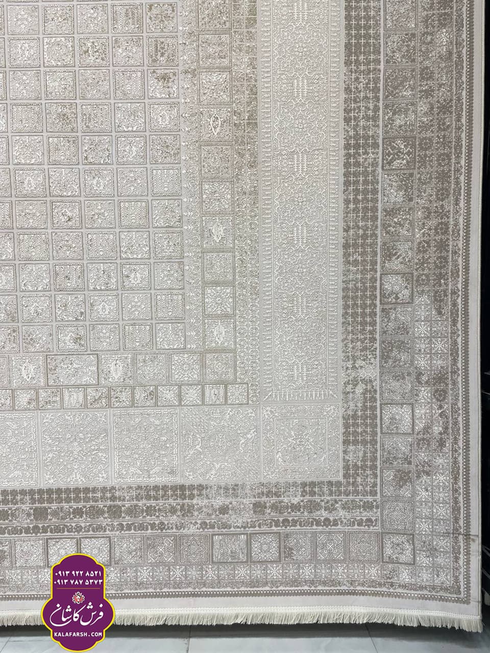 فرش کد3080 موکا 1200 شانه گل برجسته