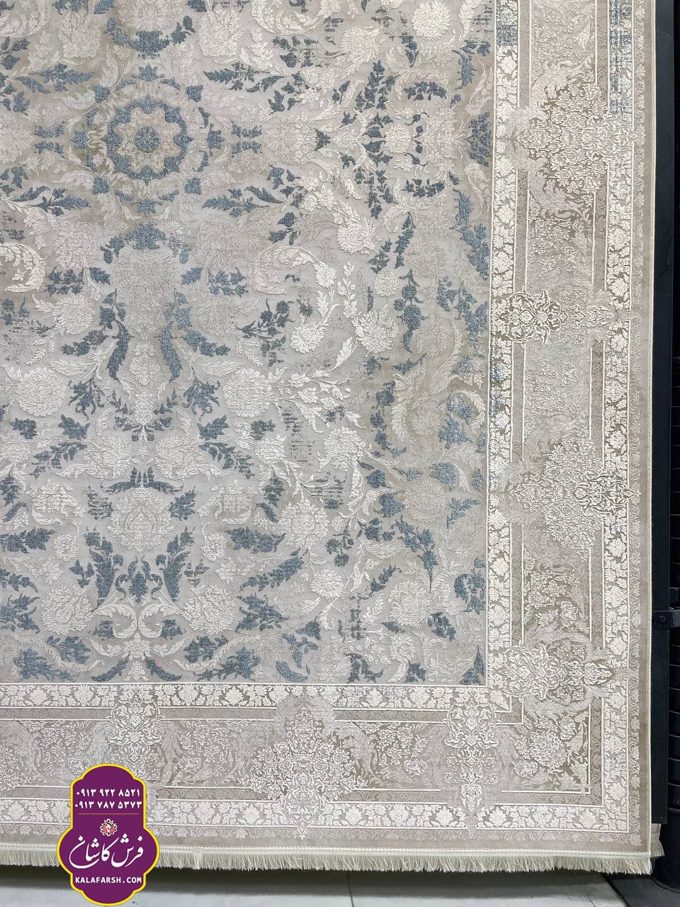 فرش کد3130 موکا 1200 شانه گل برجسته