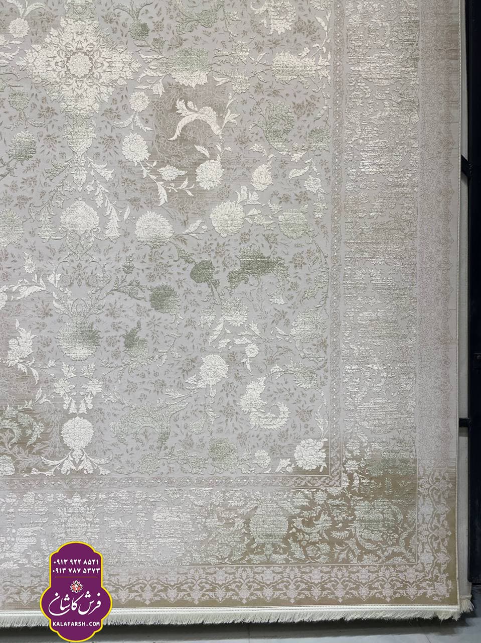 فرش کد3585 موکا 1200 شانه گل برجسته