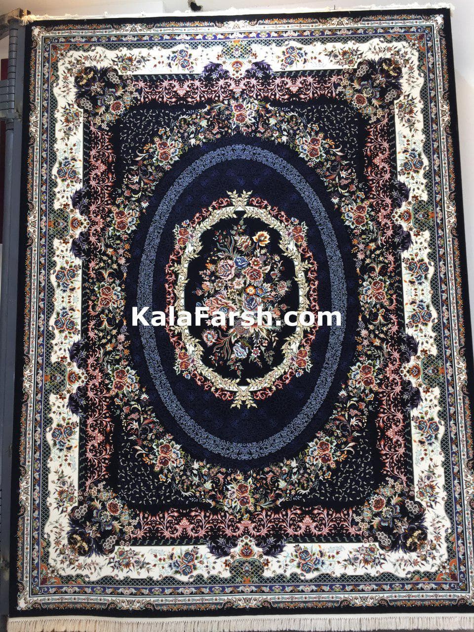 تصویر فرش فرش ماشینی طرح ماتیاس 700 شانه — نمای 1
