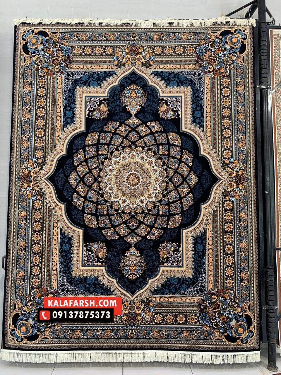 تصویر فرش فرش ماشینی طرح دیانا 700 شانه — نمای 1