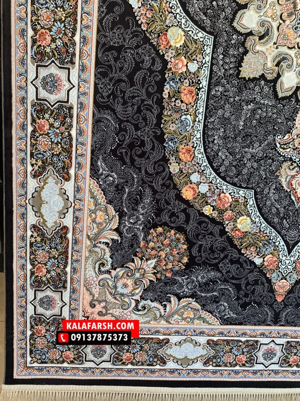 تصویر فرش فرش ماشینی کاشان طرح کارینا 700 شانه — نمای 1