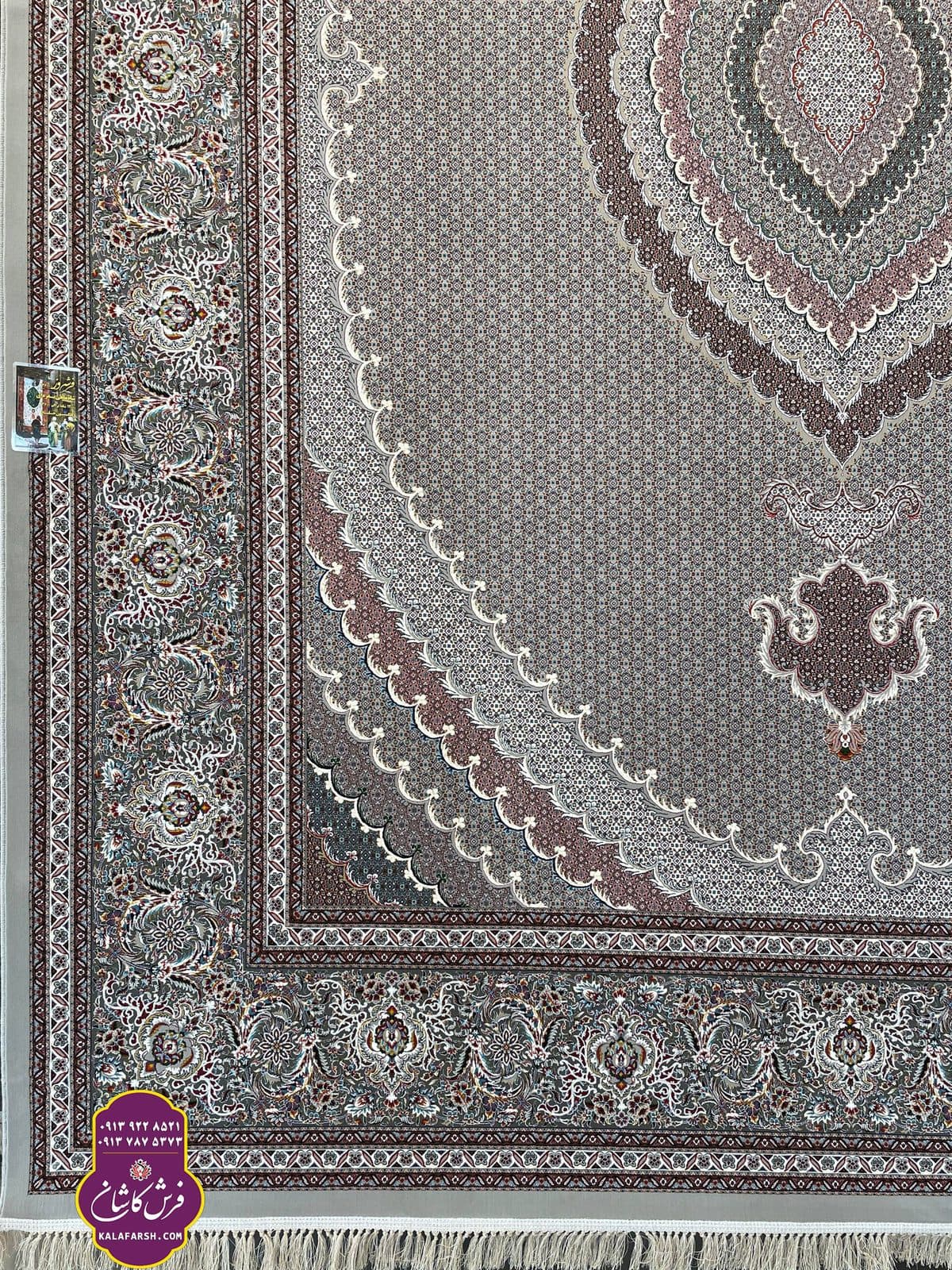 تصویر فرش ماشینی طرح شاه ماهی نقره ای خلیج 1200 شانه — نمای 1