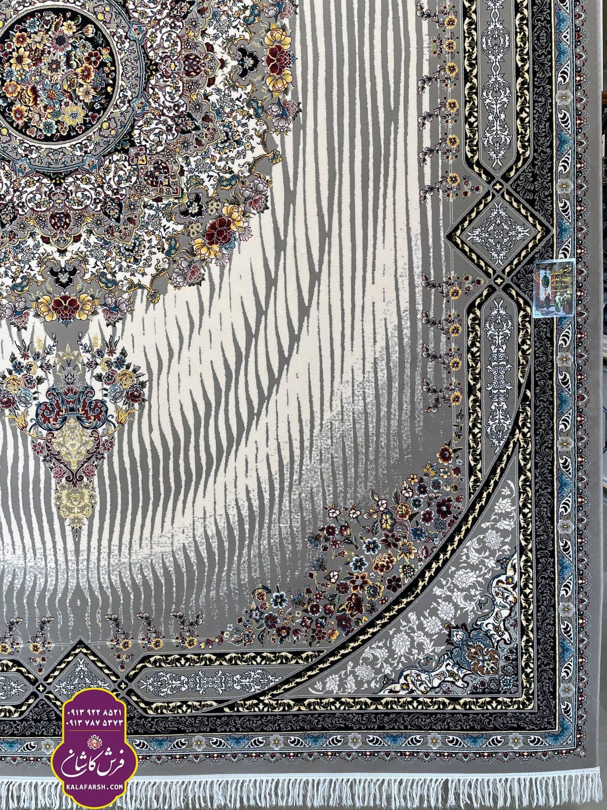 تصویر فرش ماشینی طرح افرا فیلی 700 شانه — نمای 1